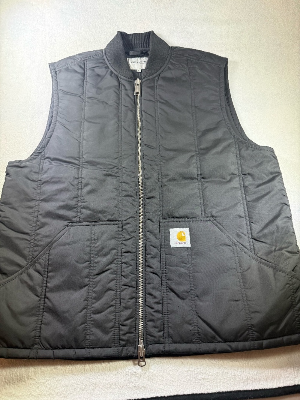 CARHARTT MENS VEST SIZE LARGE